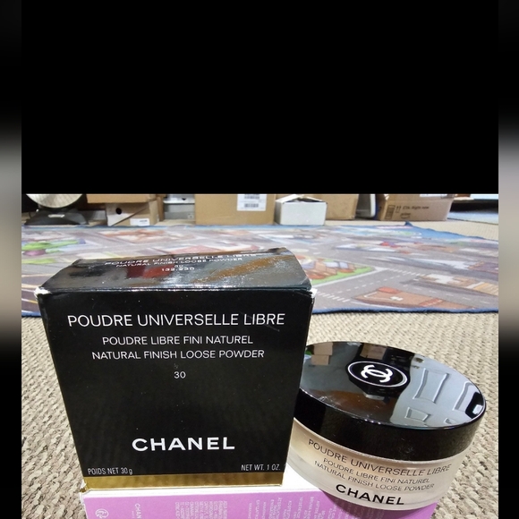 CHANEL Poudre Universelle Libre Finish Loose Powder 30 Natural Translucent 2 30g - Picture 4 of 4